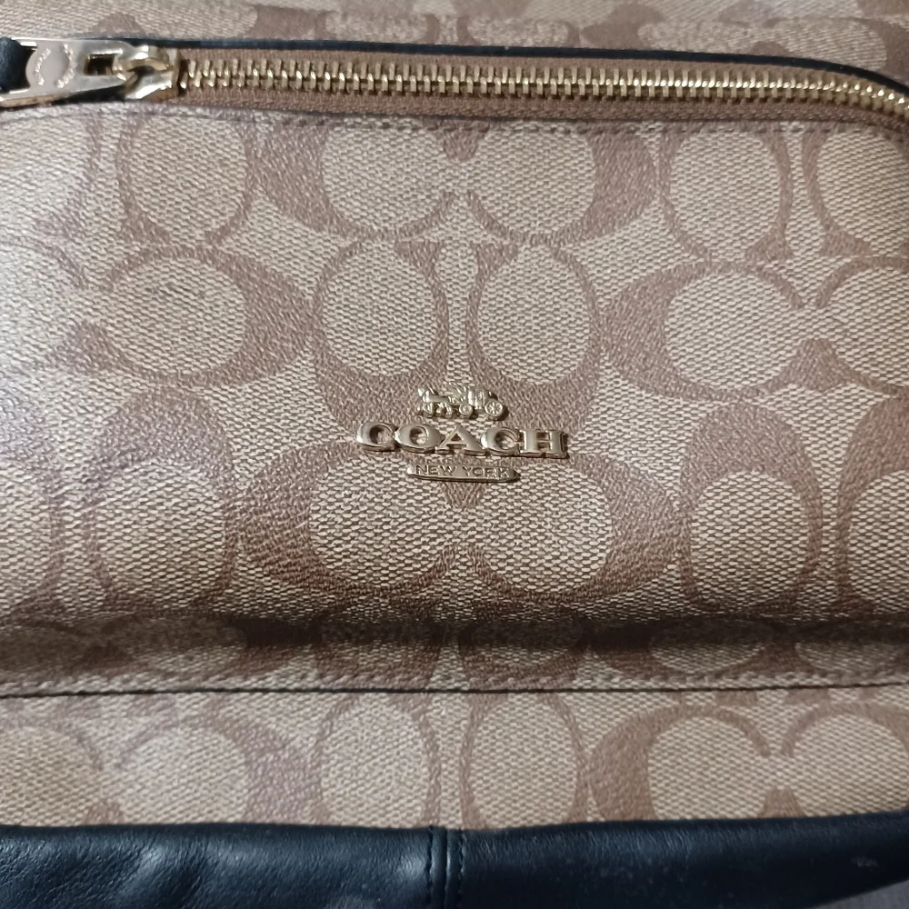 Coach Backpack - Picture 3 of 9